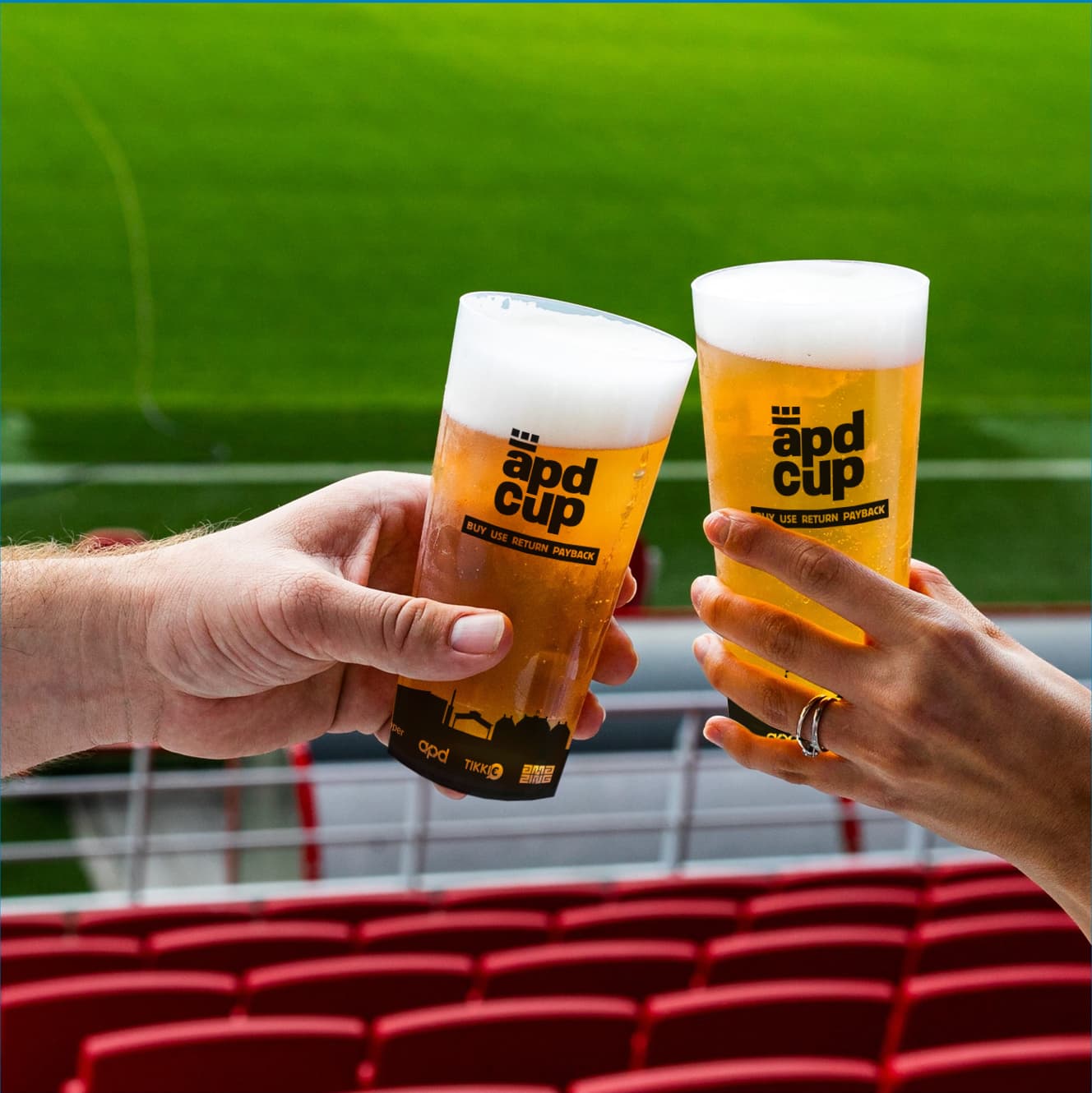 APD-CUP herbruikbare bekers in stadion